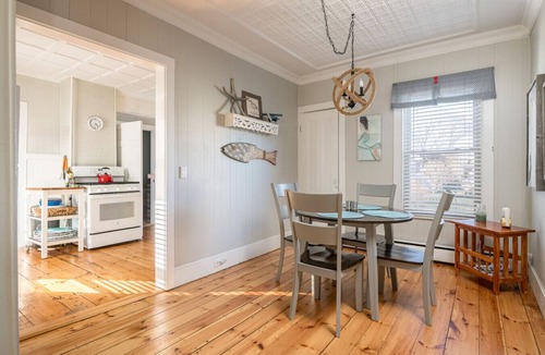 Willard Condo | Arlie`s Digs! - One Block To Willard Beach!