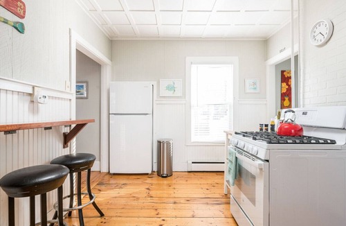 Willard Condo | Arlie`s Digs! - One Block To Willard Beach!
