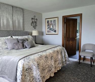Virgil Bed & Breakfast | As You Like It Bed and Breakfast
