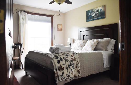 Virgil Bed & Breakfast | As You Like It Bed and Breakfast