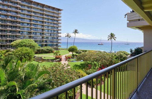 Kaanapali Hotel | Aston at The Whaler on Kaanapali Beach