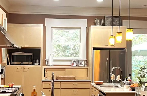 Athens House | Athens All-Day Retreat - work+play in this spacious home - close to all!