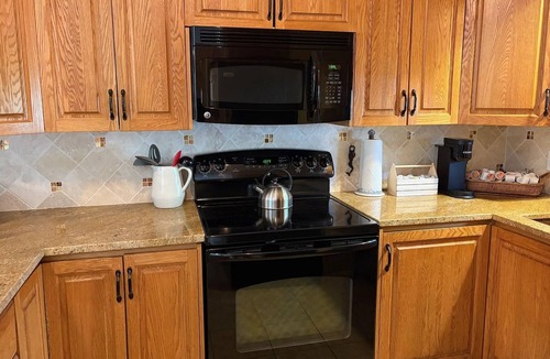 Ocean Park Condo | August Availability! 3-bed Condo steps from beach, pool, fitness & AC in OOB