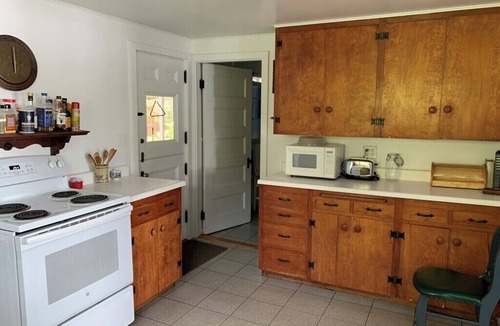 Tuftonboro House | Barber Pole Compound - Perfect for the whole family