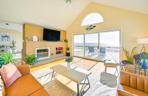 East Patchogue House | Bayfront Home in Patchogue w/Deck & Fishing Dock