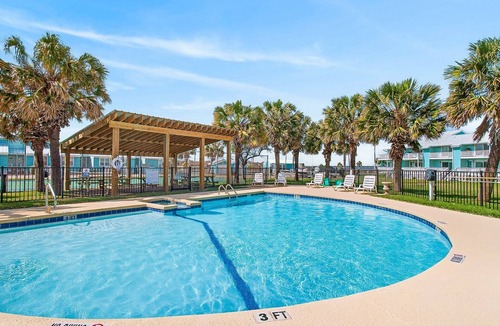 Rockport Apartment | Bayfront Kontiki 705