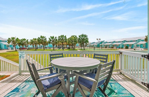 Rockport Apartment | Bayfront Kontiki 705