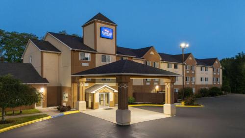 Piqua Hotel | Baymont by Wyndham Piqua