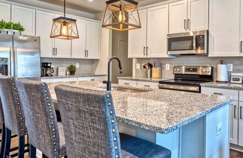 St. Martin House | Bayside * 4BR Luxury Townhouse