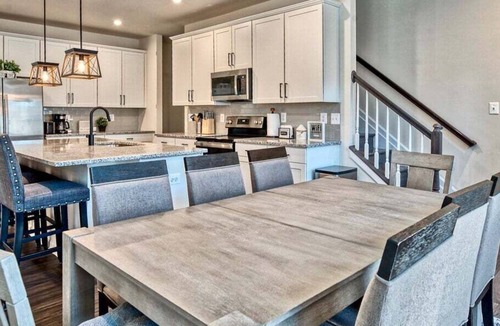 St. Martin House | Bayside * 4BR Luxury Townhouse