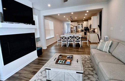 St. Martin House | Bayside Resort * 1 Small Dog Allowed: Luxury 5BR B