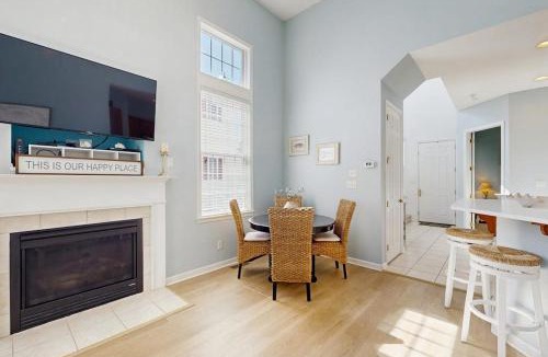 The Commons House | Bayside Resort - 36295 Sunflower