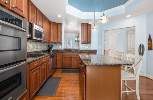The Commons Villa | Bayside Resort - 5 Bdrm/3.5 Bath w Backyard Pond - Pools Kayaks Beach Golf