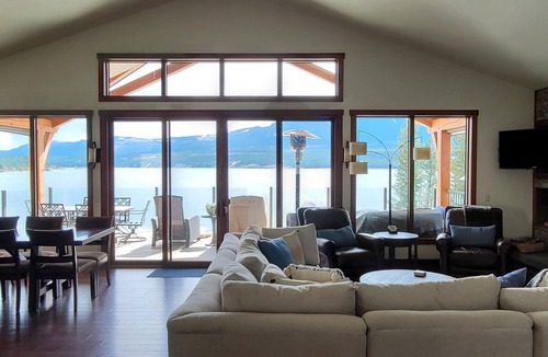 Windermere House | Beach Front Vacation Home