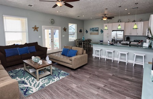Acapulco Village House | Beachfront Oasis-Steps to the beach
