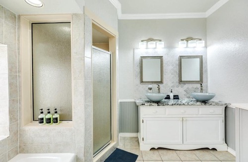 Surfside Beach Apartment | Beachfront Private Walkover