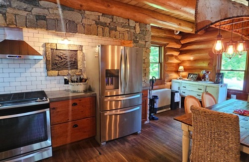 Rockwood Cabin | Bear Cove Hideaway-Lakefront*Kayaks*ATV Access*Neighborhood Boat Launch
