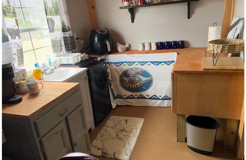 Wells Cabin | Beautiful 1-bedroom cabin with AC in wonderful Wells