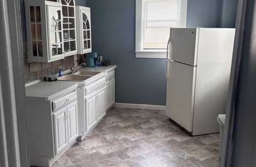 Downtown Akron Apartment | Beautiful 2-bedroom apartment in welcoming Akron perfect for your stay