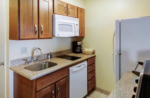 Glen Cove Condo | Beautiful 2-Bedroom Condo on Penobscot Bay in Rockport ME Oct 9-Oct 16, 2026