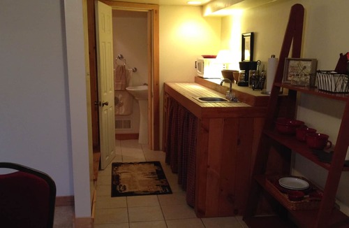 Wells Cabin | Beautiful Adk. Log Cabin Sleeps 8-13, Private Beach Access, Great for Lg.Family