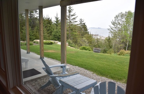 Ocean Point House | Beautiful and fully equipped in-laws apartment in peaceful Boothbay with WiFi