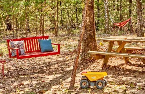 Van Zandt County Cabin | Beautiful Cabin Surrounded by Forest with Amazing Outdoor Amenities for a Peaceful Escape in the Outdoors in Ben Wheeler, Texas