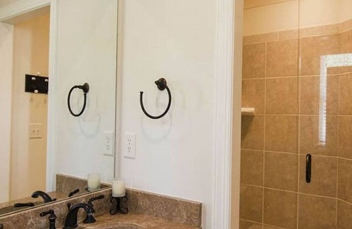 Reynolds Landing Cottage | Beautiful Cottage at Reynolds