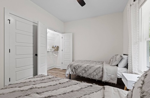 Lookout Valley Neighborhood Association House | Beautiful Cottage