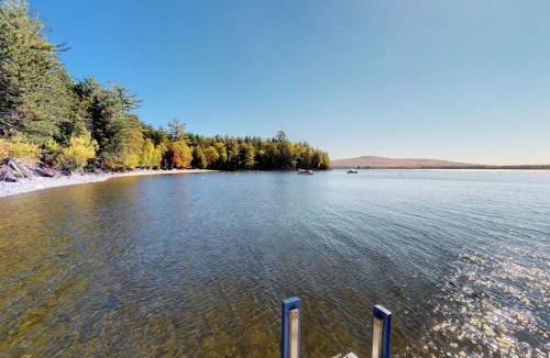 Beaver Cove House | Beautiful home with WiFi, lake view, deck, & firepit - walk to beach