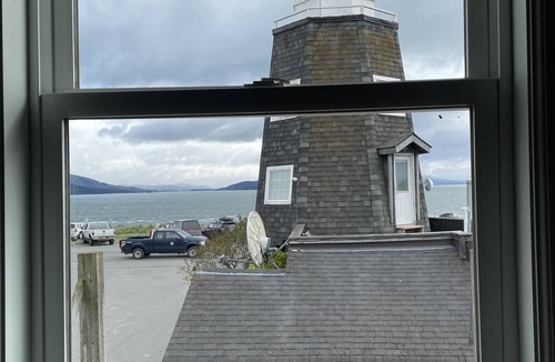 Homer Apartment | Beautiful Homer Spit Vacation Rental Overlooking Harbor