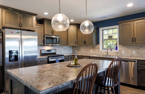 Seal Cove House | Beautiful lakefront home on Seal Cove next to Acadia National Park