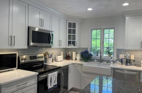 Wakefield-Peacedale House | Beautiful large 4-bedroom house with AC and WiFi: South Kingstown Rhode Island.