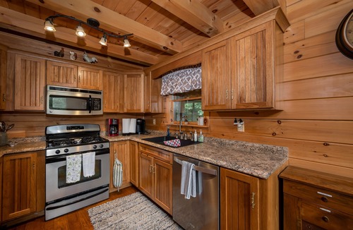 Turkey City Cabin | Beautiful Log Cabin on 17 Acres in NW Pennsylvania w/large game room.