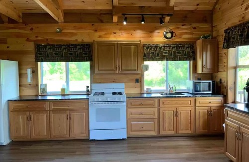 Dolgeville Cabin | Beautiful Mountain Lodge on 32 Private Acres - Real Privacy!
