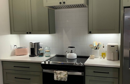 West Campus Apartment | Beautiful New Construction 2 - Bedroom/2 Bath located in West University.
