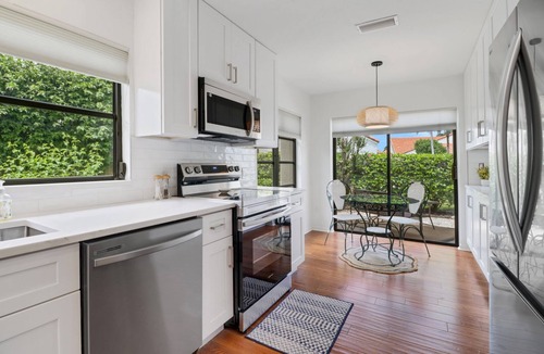 Naples Park Villa | Beautiful, Remodeled Villa Within Walking Distance to Vanderbilt Beach!