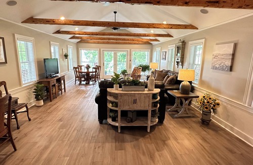 Lodi House | Beautiful renovated Farmhouse on Seneca Lake. Finger Lake Wine Trail.