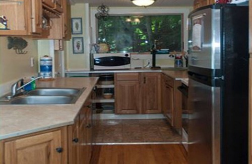 Town of Jerusalem Cottage | Beautiful sunrises with Crystal clear waters