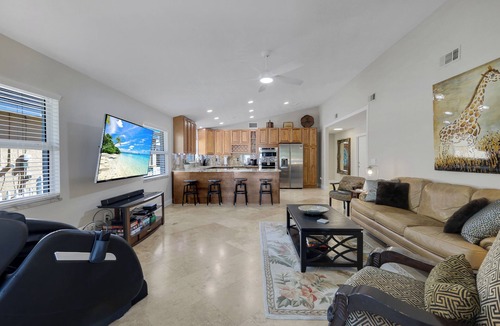 Naples Park House | Beautiful Updated Home w/heated pool/spa - 5 min from the beach