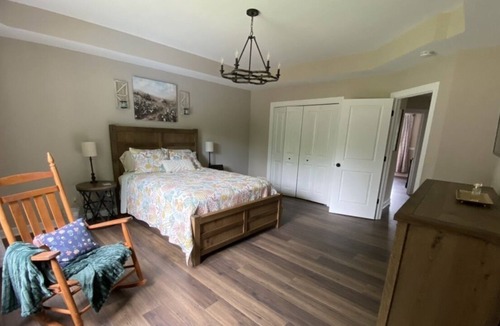 Queensbury House | Beautiful vacation home with gorgeous mountain pool with great outdoor space!