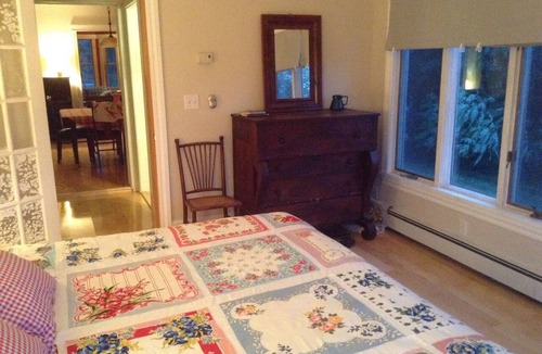 Brooksville House | Beautifully Renovated 4 Bedroom Farmhouse