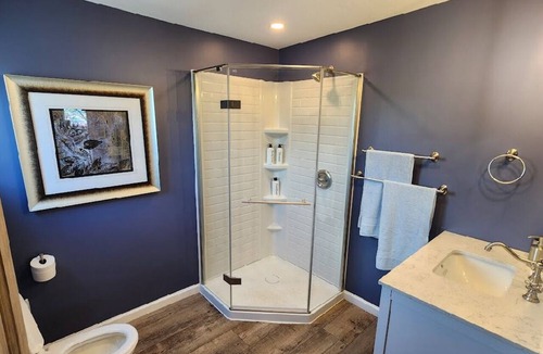 Verona Beach Bed & Breakfast | Bed & Breakfast , sleeps 8, 4 bed/4 bath boasting water views from all rooms