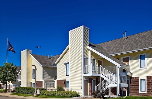 Westlake Apartment | Best Place to Stay in Westlake! Free Parking