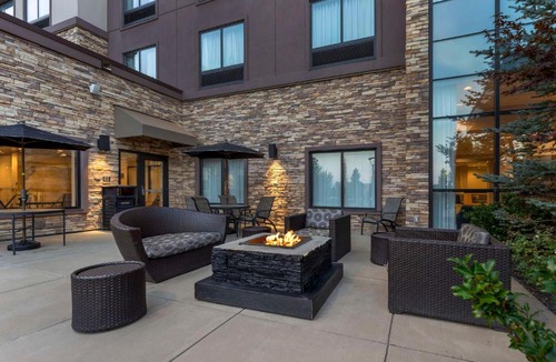 Cranberry Township Hotel | Best Western Plus Cranberry-Pittsburgh North