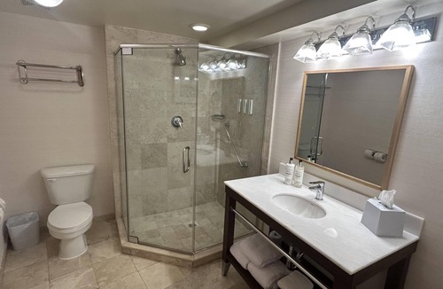 Plainview Hotel | Best Western Premier Plainview-Long Island Hotel