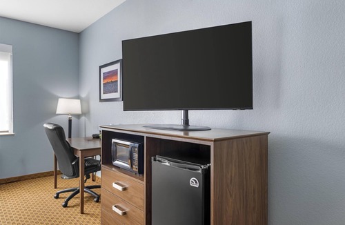 Levelland Hotel | Best Western South Plains Inn & Suites