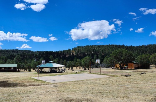 Alto Cabin | Black Bear Cabinette: Studio + Mountain Views!