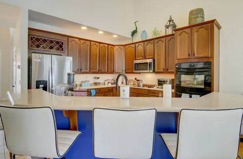 Swann Cove House | Blue Orchid House-Luxurious 4 Bedroom