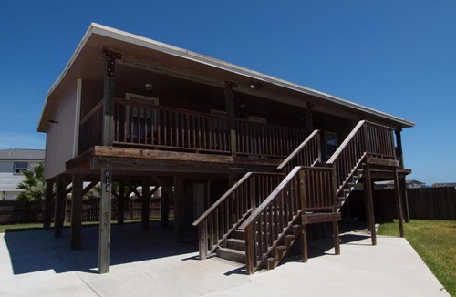 Leeward Sands House | Blue Water Fisherman 614Sp Home